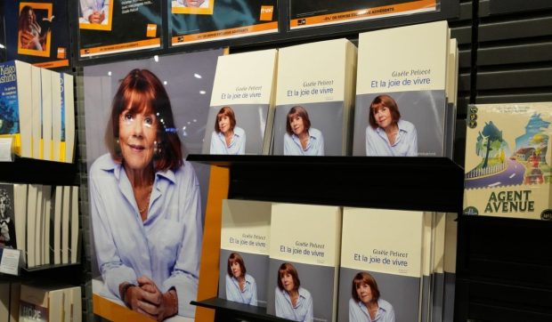 Supraviețuitoarea „monstrului din Avignon” a povestit într-o carte de memorii ororile prin care a trecut. Volumul a ajuns bestseller în mai puțin de o săptămână
