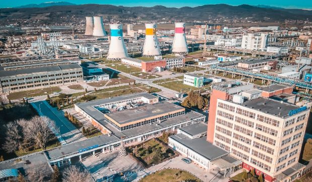 Chimcomplex dă afară 1.200 de salariați și învinovățește Guvernul: „Influencerii din industria energiei au avut un lobby mai bun”
