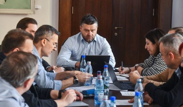 Ciprian Ciucu anunță că nu vor mai fi discuții despre majorări de tarife la STB și a cerut companiei să vină „cu un plan clar de reducere a cheltuielilor”