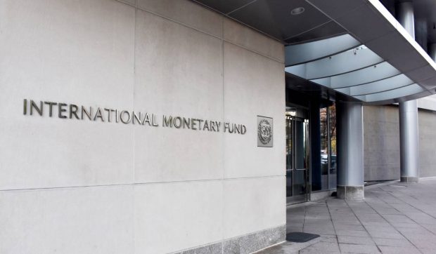 FMI a aprobat un împrumut de 8.100.000.000 de dolari pentru Kiev, prima tranșă va fi trimisă imediat în Ucraina
