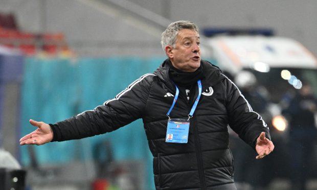 Superliga: Universitatea Cluj, 4-0 cu Oţelul Galaţi şi prezenţa în play-off asigurată / FCSB tremură