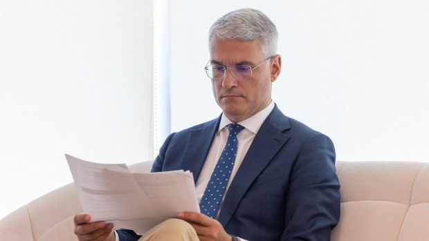 Dragoș Pîslaru va informa Comisia Europeană că legea care taie pensiile magistraților a trecut de CCR: „Încerc să salvez 231 milioane de euro”