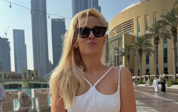 Imagine Stire Cum a apărut Elena Vîșcu în vacanța din Dubai. Fanii au observat schimbarea făcută de fosta soție a lui CRBL: „Înflorește după divorț” | 2review.ro