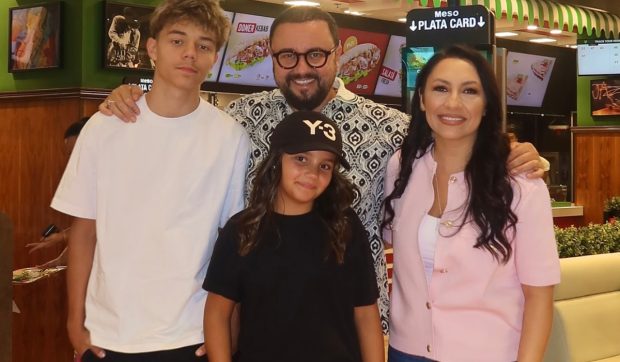 Imagine Stire Cătălin Măruță și Andra și-au făcut bagajele și au plecat din România. Ce destinație de vacanță au ales: „Fără grabă, fără zgomot” | 2review.ro