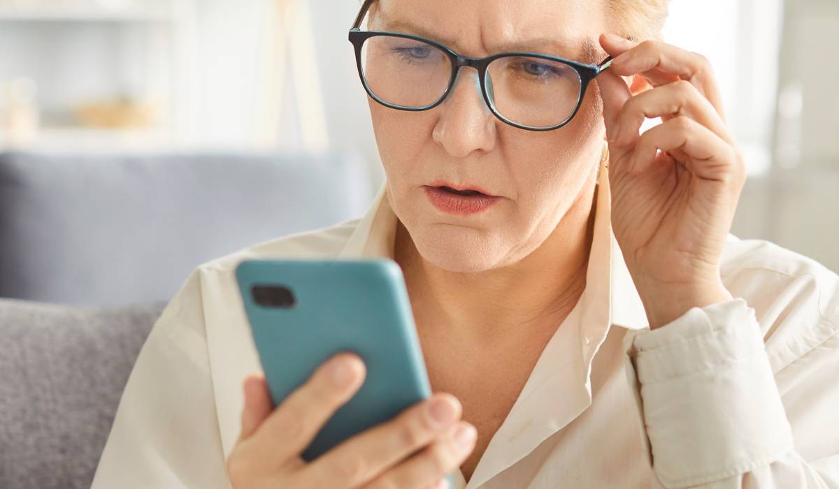 Îți poate controla telefonul și goli contul în câteva minute. Cum funcționează aplicația falsă care păcălește utilizatorii Android