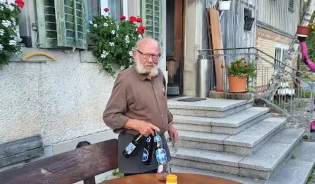 Un pensionar își vinde afacerea de-o viață pentru 930.000 de euro: „Cine știe ce mi se va întâmpla?”