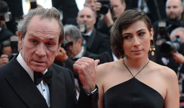 Imagine Stire De ce a murit, de fapt, fiica lui Tommy Lee Jones. Găsită fără suflare într-un hotel | 2review.ro