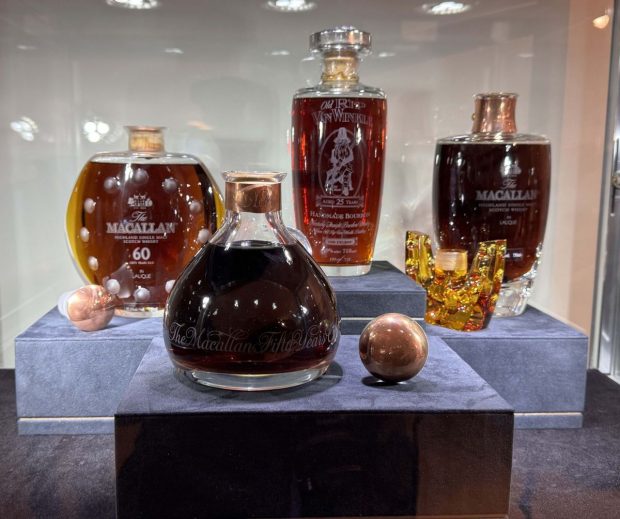 Cele mai scumpe sticle de whisky din istorie: cât au costat la licitație și de ce colecționarii plătesc sume record
