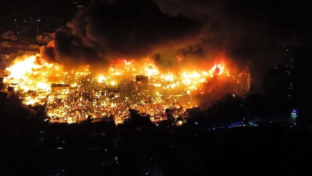 1.000 de case au ars până la temelie și 5.000 de oameni au rămas fără adăpost, în urma unui incendiu masiv în Filipine