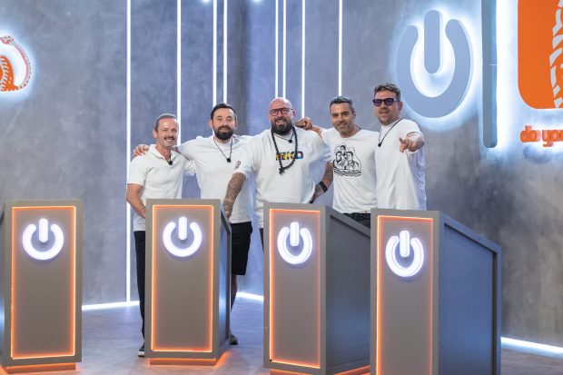 Imagine Stire Power Couple 16 februarie 2026. Anunțul cu care Dani Oțil i-a speriat pe concurenți: „Fetele, dacă nu trec proba, ard toți banii din seif” | 2review.ro