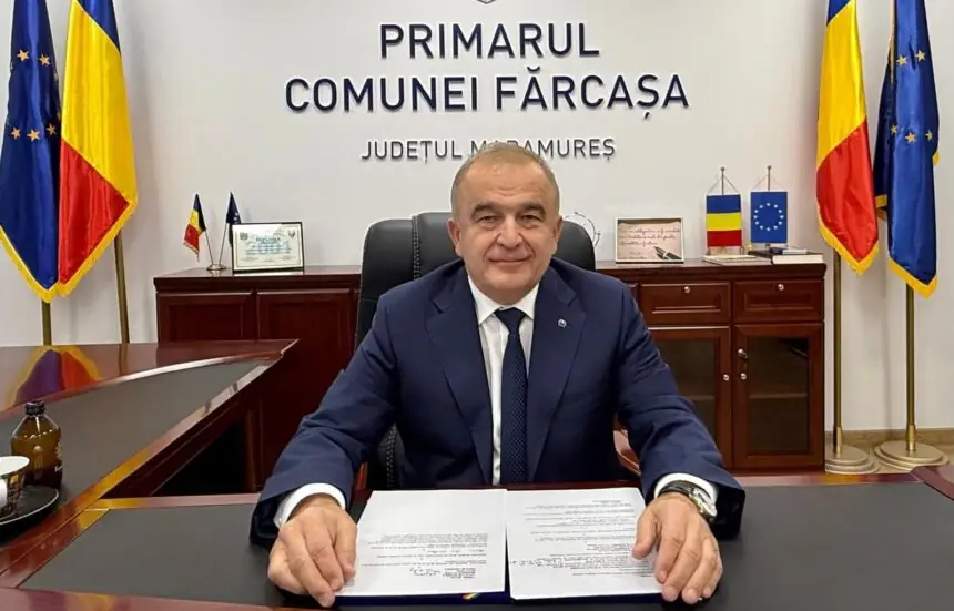 Victor Ponta poartă Apple Watch Ultra cu toate că mulți oficiali din statele occidentale evită astfel de smartwatch-uri din cauza faptului că acestea pot colecta diferite date sensibile. Foto: Vlad Chirea