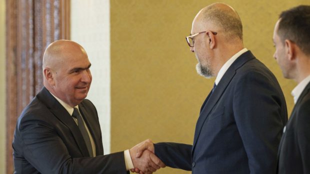 Kelemen Hunor i-a cerut „durului” Bolojan să scadă taxele și impozitele cu până la 50 la sută: „A cerut răgaz de gândire. Altfel, Guvernul pică până în iunie”