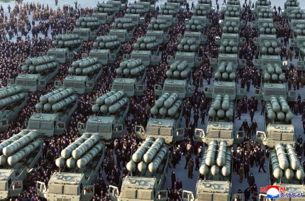 Kim Jong Un a lăudat un nou lansator multiplu de rachete cu potențial nuclear: „Nimeni nu poate spera să fie protejat de Dumnezeu”