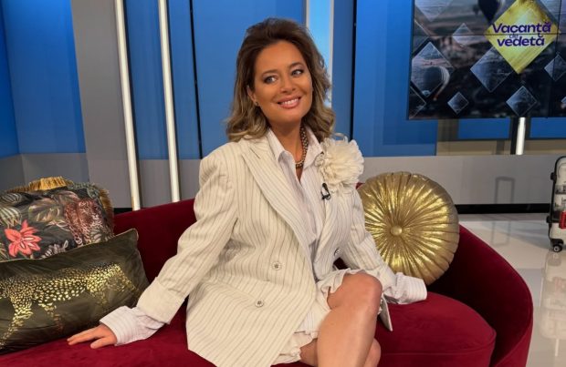 Imagine Stire Imagini cu Laura Cosoi nemachiată, la 44 de ani. Reacția fanilor când au văzut-o pe vedetă, care e însărcinată cu al cincilea copil: „Superbă” | 2review.ro