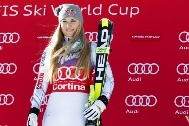 Lindsey Vonn și-a rupt ligamentul încrucișat anterior, dar speră să concureze la Jocurile Olimpice de iarnă