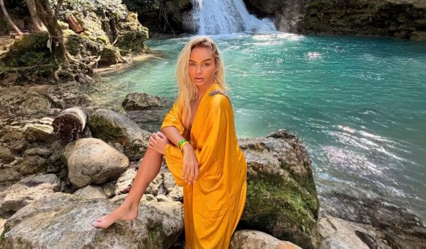 Imagine Stire Cât costă o vacanță de 5 stele în Jamaica. Suma vehiculată de Maria Constantin pentru un meniu all inclusive la început de 2026 | 2review.ro