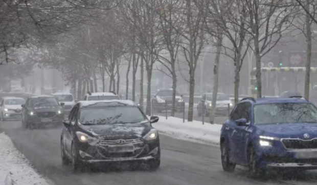 Șoferii din București riscă amenzi și de 4.050 de lei, dacă nu respectă aceste reguli când ninge