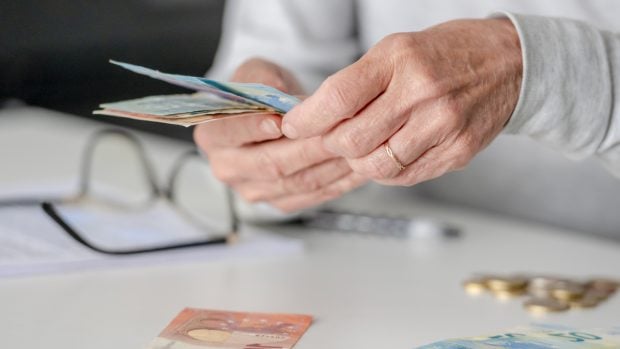 Pensionarii români care pot să nu mai plătească CASS, de luna viitoare. Excepția apare în noul ordin de la Casa de Pensii și Casa de Sănătate