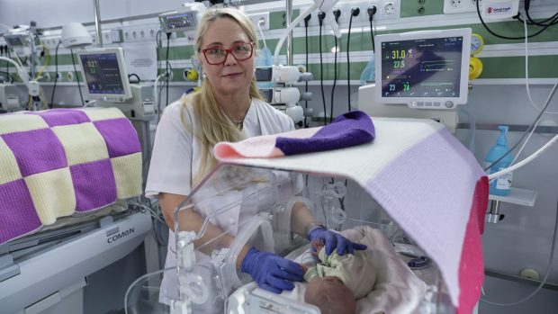 Mărturia unui medic: ,,100 de zile dintr-un an nu am putut primi copii pentru că nu aveam locuri”. Cum poate salva tehnologia un prematur