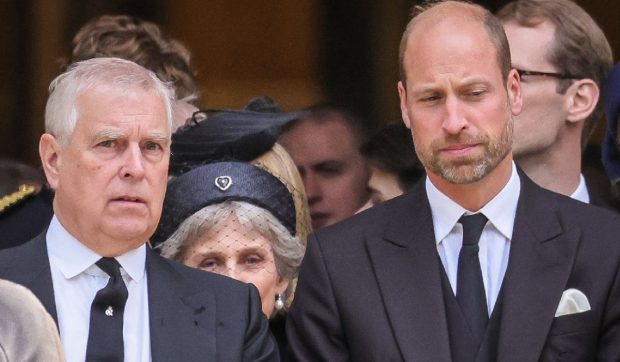 Prințul William a cerut ca Andrew să fie exclus din familia regală „înainte ca putregaiul să se instaleze”, dar Charles „l-a pus la locul lui”