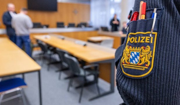A încercat să-și otrăvească fiica de 3 ani ca să scape de pensia alimentară. Tatăl este judecat într-un caz care a șocat Germania