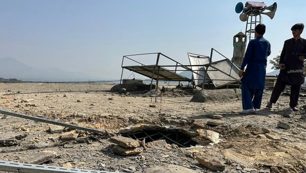 Talibanii spun că au atacat o instalație nucleară din Pakistan și au provocat sute de morți