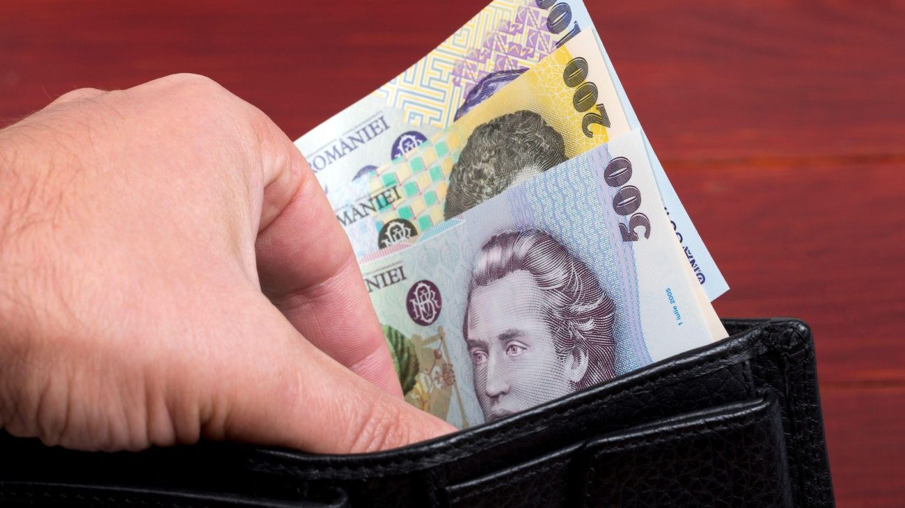 Noua lege a salarizării pentru bugetari: cum se vor calcula salariile pentru angajații de la stat din România