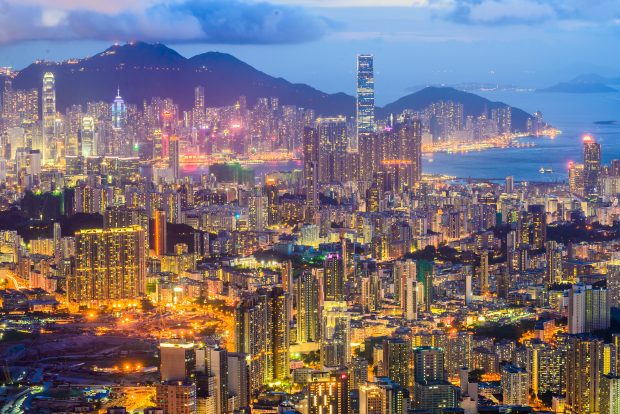 Deplasare de lux în Hong Kong pe banii universității. UNATC trimite trei șefi la un hotel de 5 stele: „O oportunitate strategică”