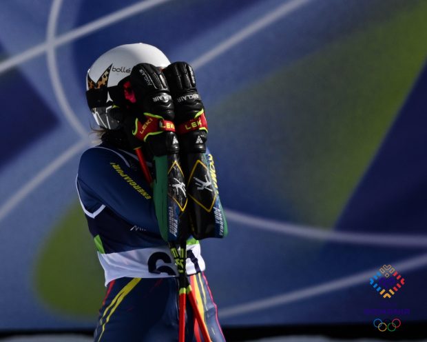 Programul și rezultatele sportivilor români la Jocurile Olimpice de iarnă Milano-Cortina 2026. La slalom, mezina Sofia Moldovan a abandonat. „Tricolorii”, locul 24 din 27 la schi fond, n-au prins finala
