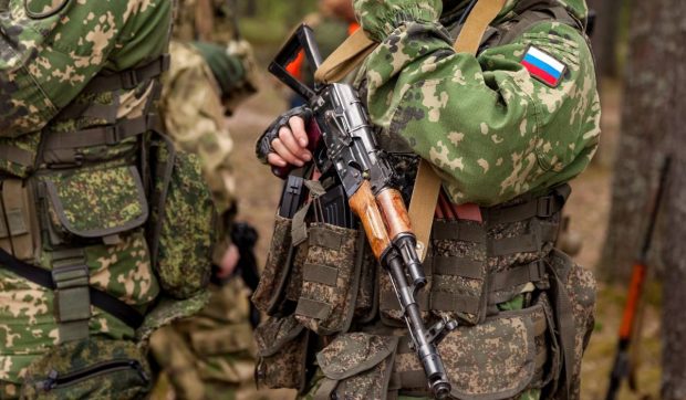 Dezertor rus, bătut și torturat după ce a refuzat să lupte pentru Putin, trimis înapoi în Rusia de autoritățile germane: „Este sigur”