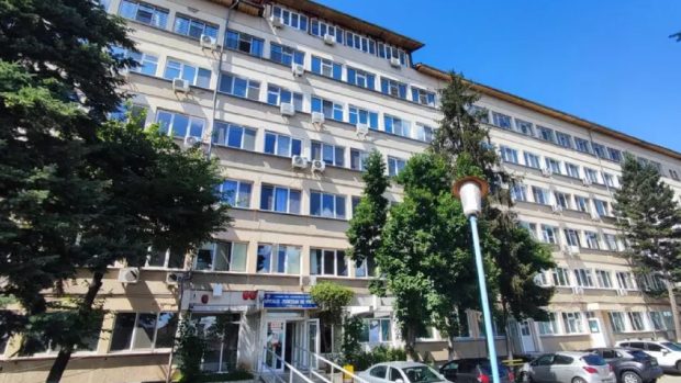 Andrei a așteptat șase ore la camera de gardă din Târgu Jiu și a murit fără să fie operat. Dosarul morții sale stă blocat de 15 luni