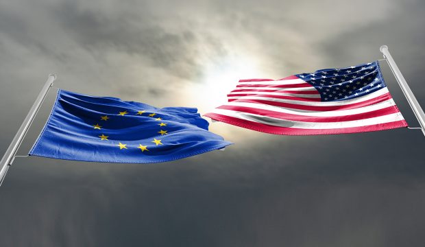 Adio, dar mai rămân cu tine. Cât de fezabilă și realistă este totala desprindere strategică a UE de Statele Unite? 