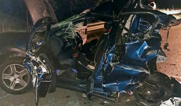 Două surori au murit pe loc într-un Duster, când se întorceau de la o înmormântare, pe o autostradă din Franța