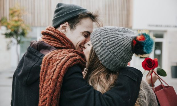 Cele mai populare stațiuni pentru cupluri de Ziua Îndrăgostiților 2026. Cât costă să petreci Valentine’s Day la munte în România