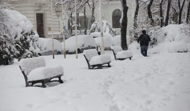 Cum ne relaxează ninsoarea creierul și cum ne protejăm ochii de zăpadă