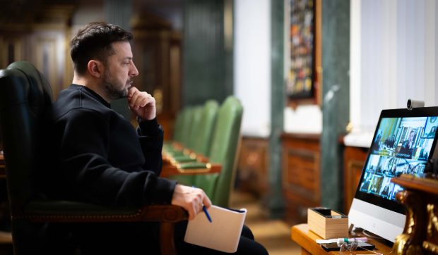 Volodimir Zelenski anunță că negocierile de pace dintre Statele Unite, Ucraina și Rusia vor avea loc miercuri