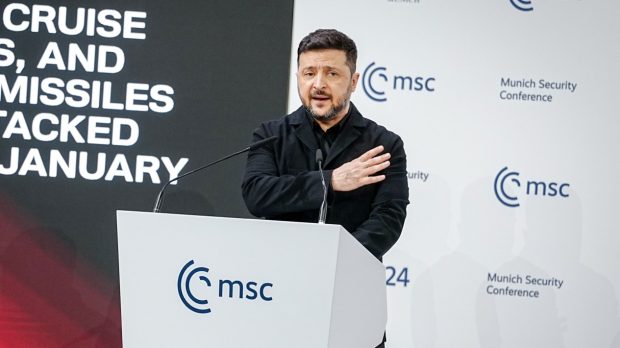 Zelenski admite că Trump a pus presiune pe el să facă pace, dar Ucraina nu va ceda teritorii, iar Putin este „un sclav al războiului”