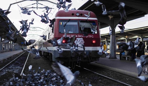 Viteză record de 125 km/h pentru un tren de călători din România, după 12 ani de lucrări de modernizare a căii ferate