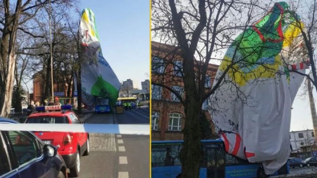 Un balon cu aer cald a căzut peste un bloc, o femeie a murit și doi oameni au fost răniți, în Polonia | VIDEO