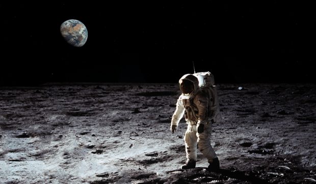 Cum ar putea mânca astronauții pe Lună: oamenii de știință au reușit să cultive năut în sol lunar