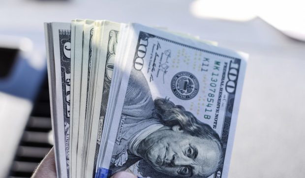 O pensionară care paria pe aceleași numere de zeci de ani a devenit milionară, în SUA: „1 dolar, atât. Acesta e secretul”