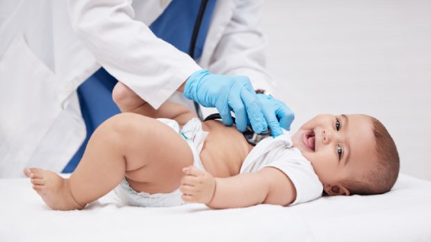 Soluția care îi ajută pe bebeluși să scape de durere, când sunt în spital