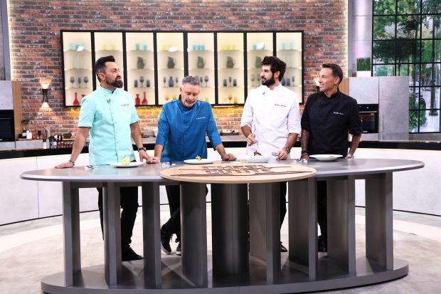 Imagine Stire „Chefi la cuțite” 9 martie 2026. Chef Richard oferă primul cuțit de aur al sezonului 17 | 2review.ro