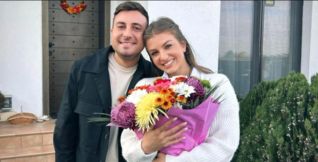 Imagine Stire Ce se întâmplă în viața Codruței Filip după divorțul de Valentin Sanfira. „Nu mi-e jenă să o spun cu voce tare” | 2review.ro