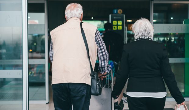Au plătit peste 2.800 de euro, dar la aeroport au descoperit că biletele de avion erau false: „Eram în stare de șoc”