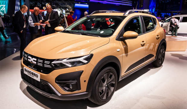 Dacia, afectată de Rabla 2026. Se poate schimba lista mașinilor ieftine: ce modele pot primi ajutor și cine pierde reducerea