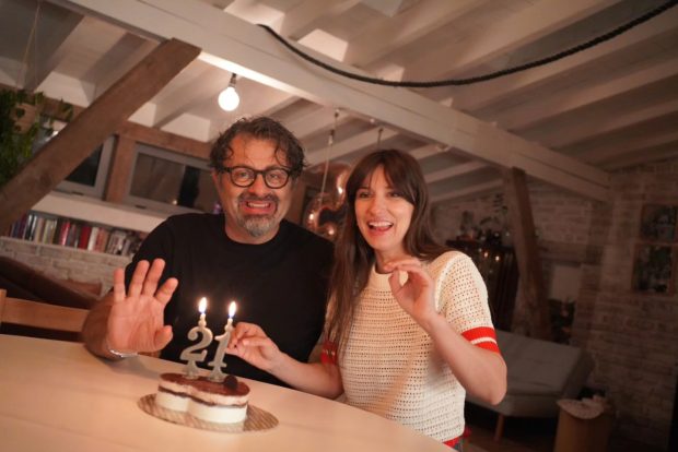 Dana Rogoz și Radu Dragomir celebrează 14 ani de căsnicie cu o drumeție în Munții Poiana Ruscă