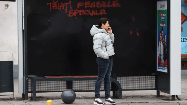 Data la care intră pensiile românilor în aprilie 2026. Casa de Pensii ar putea trimite banii mai devreme