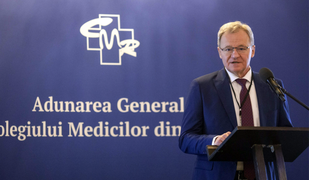 Gheorghe Borcean, șeful Colegiului Medicilor din România în perioada tragediei de la Colectiv, obligă spitalul din Caransebeș să-l țină angajat chirurg la 72 de ani