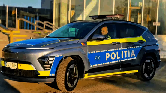 Poliția Capitalei și-a mărit flota cu modele neașteptate: un Mercedes E-Class de +50.000 de euro și un Hyundai electric